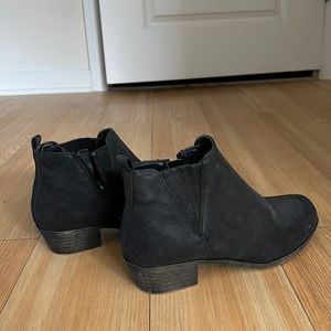 Brown/Black Sophia Taylor ankle booties Size 9